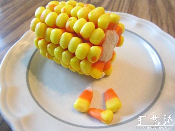 糖果制作的玉米棒 -  www.rpnrmr.com