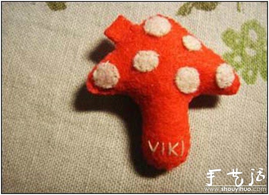 童趣紅蘑菇小掛件手工制作 -  www.rpnrmr.com
