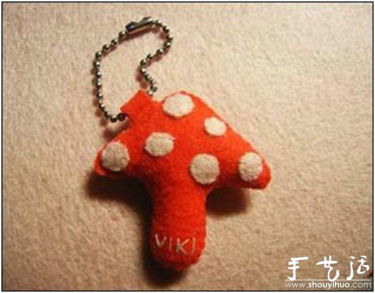 童趣紅蘑菇小掛件手工制作 -  www.rpnrmr.com