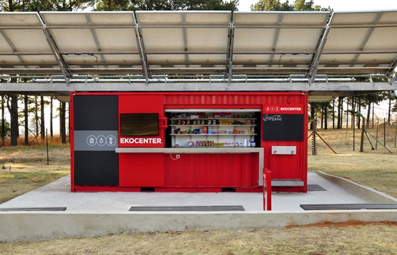 可口可樂公司利用貨柜搭建的綜合商店 -  www.rpnrmr.com