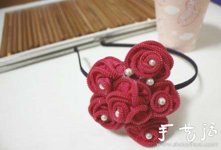 拉鏈DIY手工制作玫瑰花飾品 -  www.rpnrmr.com