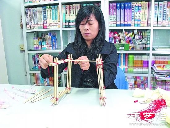 筷子+皺紋紙 手工制作漂亮宮燈 -  www.rpnrmr.com