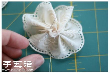 蕾絲手工制作漂亮頭花教程 -  www.rpnrmr.com