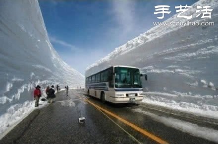 超震撼：俄羅斯20米深的雪路 -  www.rpnrmr.com