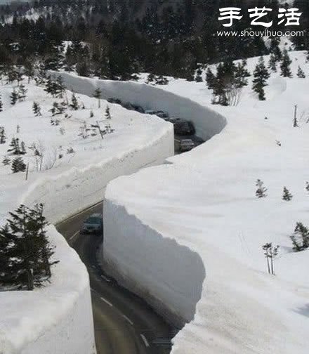 超震撼：俄羅斯20米深的雪路 -  www.rpnrmr.com