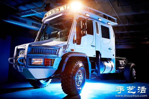 舊卡車DIY超級(jí)房車攜女兒環(huán)游世界 -  www.rpnrmr.com