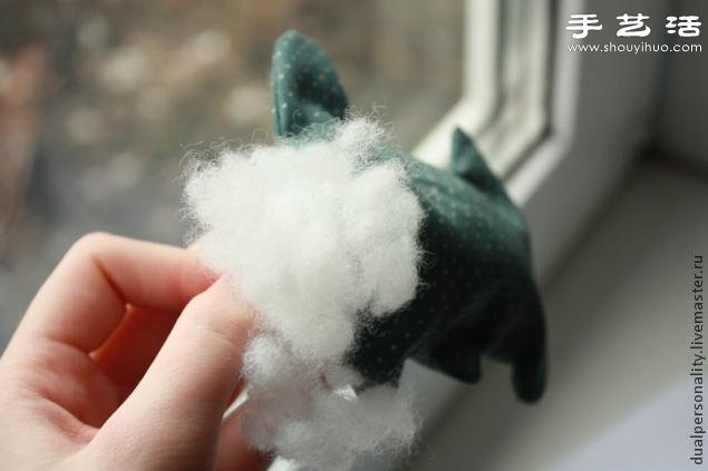 手工布藝貓咪靠枕/抱枕/玩偶/掛件制作圖解 -  www.rpnrmr.com