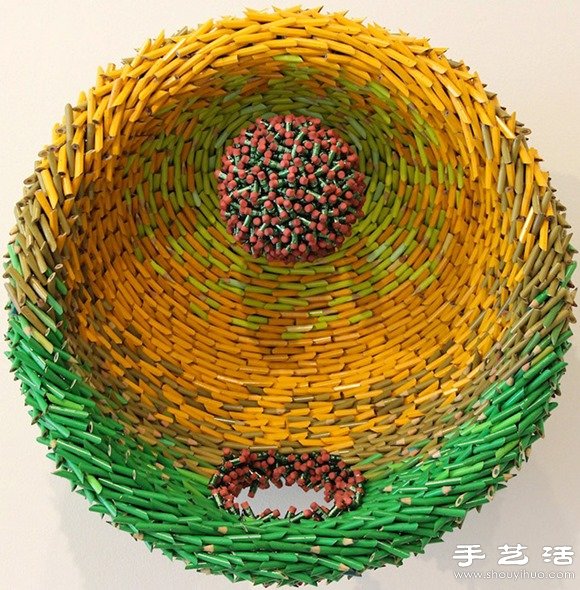 彩色鉛筆DIY而成的創(chuàng)意雕塑 -  www.rpnrmr.com