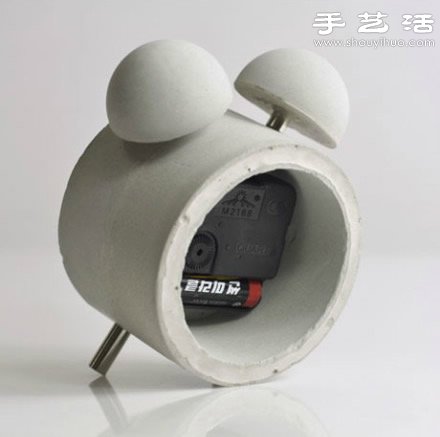 DIY充滿現代工業(yè)氣息的混凝土鬧鐘 -  www.rpnrmr.com