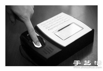 簡(jiǎn)單小制作：教你輕松應(yīng)對(duì)指紋打卡機(jī) -  www.rpnrmr.com