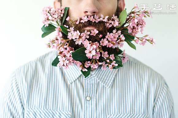 男人胡子上插花你見過沒？ -  www.rpnrmr.com