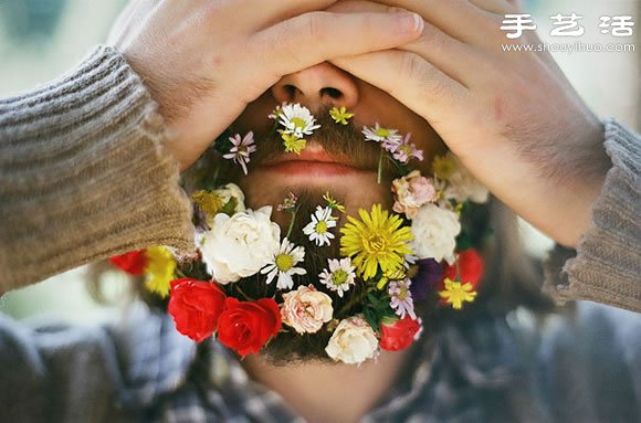 男人胡子上插花你見過沒？ -  www.rpnrmr.com