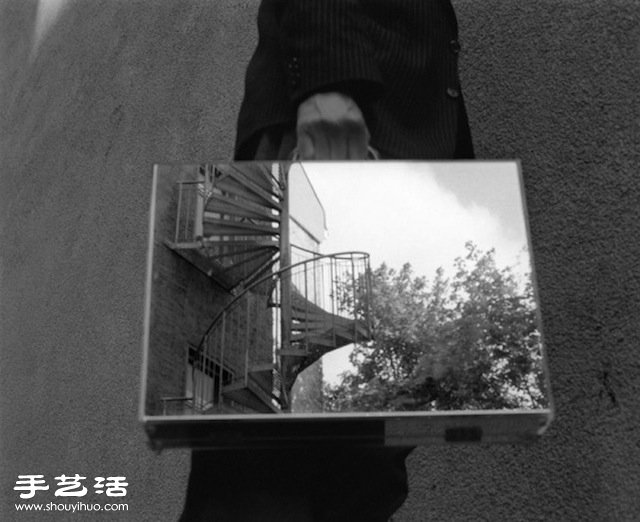 葡萄亞裔攝影師作品:男人與他的城市行李箱 -  www.rpnrmr.com