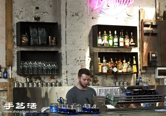 澳洲廢棄玻璃工廠改造后現(xiàn)代餐館裝修設(shè)計 -  www.rpnrmr.com