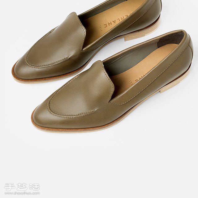 極簡設(shè)計零死角的經(jīng)典 loafer 女鞋設(shè)計 -  www.rpnrmr.com