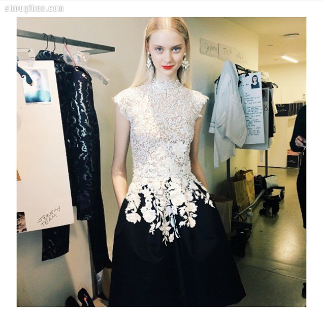 OSCAR DE LA RENTA與他最后的2015春夏女裝 -  www.rpnrmr.com