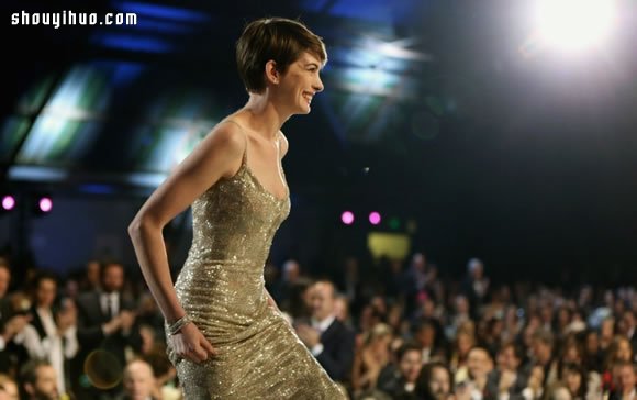OSCAR DE LA RENTA與他最后的2015春夏女裝 -  www.rpnrmr.com