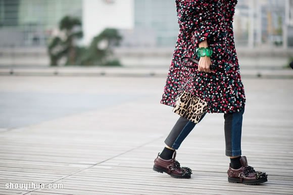 女生的足下風(fēng)情 時(shí)裝周上40雙最具創(chuàng)意女鞋 -  www.rpnrmr.com