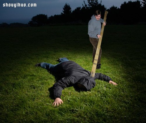 恐怖片12個(gè)最找死舉動(dòng) 可以再腦殘一點(diǎn)么？ -  www.rpnrmr.com