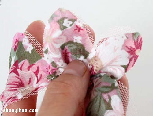 唯美風(fēng)布花發(fā)箍手工制作方法圖解教程 -  www.rpnrmr.com