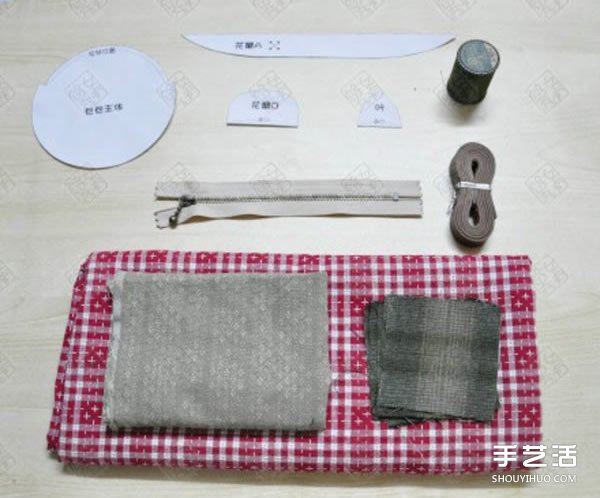 手工布藝玫瑰花零錢包DIY制作教程帶圖紙 -  www.rpnrmr.com