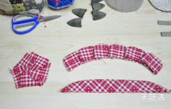 手工布藝玫瑰花零錢包DIY制作教程帶圖紙 -  www.rpnrmr.com