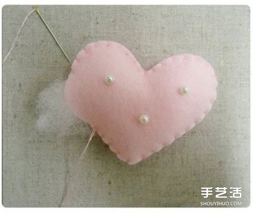 婚禮用漂亮愛心掛飾布藝手工制作圖解教程 -  www.rpnrmr.com