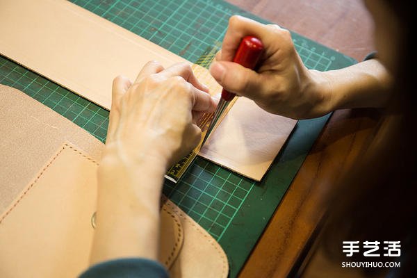 暖暖日式經(jīng)典皮革小書包DIY手工制作圖解教程 -  www.rpnrmr.com