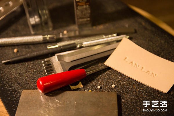 暖暖日式經(jīng)典皮革小書包DIY手工制作圖解教程 -  www.rpnrmr.com
