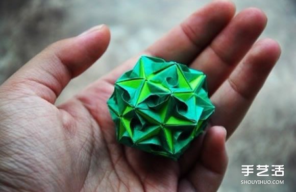 折紙花球作品圖片 配漂亮包裝盒變身超贊禮物 -  www.rpnrmr.com