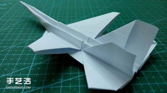 怎么用紙折戰(zhàn)斗機圖解 A4紙折戰(zhàn)斗機的折法 -  www.rpnrmr.com