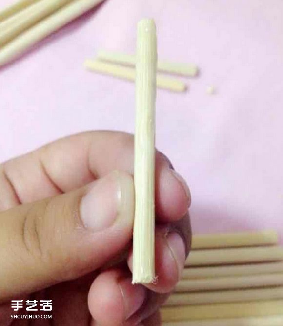 一次性筷子手工制作帶扶手椅子的方法圖解 -  www.rpnrmr.com