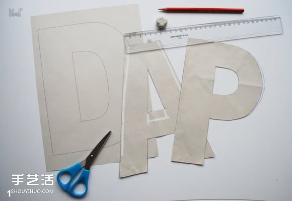創(chuàng)意字母抱枕DIY教程 手工布藝英文字母抱枕 -  www.rpnrmr.com