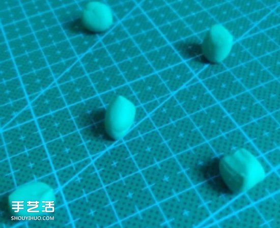 母親節(jié)康乃馨花制作 橡皮泥做康乃馨的教程 -  www.rpnrmr.com