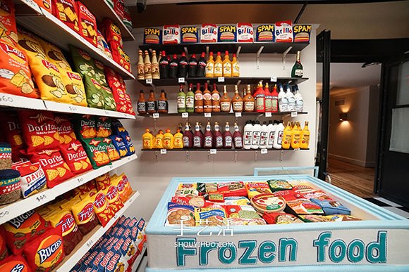 Lucy Sparrow的雜貨店 所有食品都是羊毛氈制作 -  www.rpnrmr.com