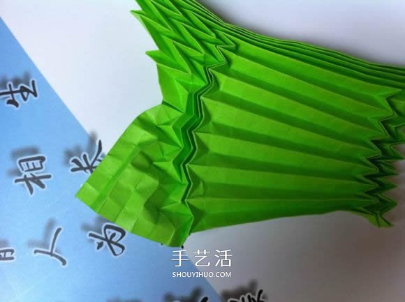 蛇腹蝴蝶的折法圖解 折紙美麗蝴蝶的方法教程 -  www.rpnrmr.com