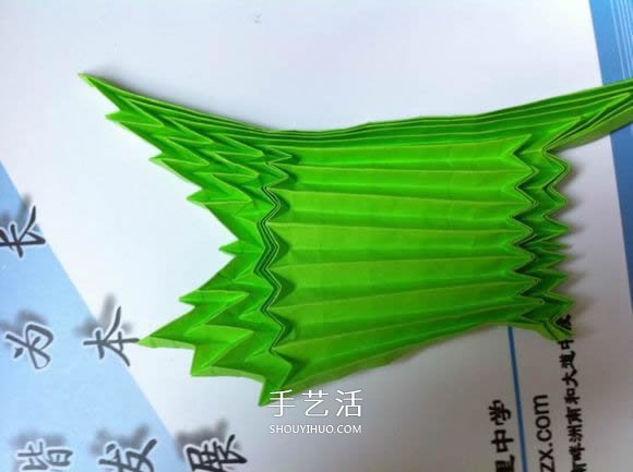蛇腹蝴蝶的折法圖解 折紙美麗蝴蝶的方法教程 -  www.rpnrmr.com