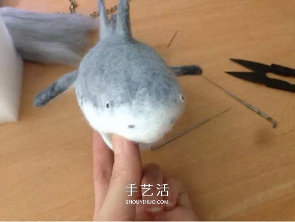 羊毛氈鯊魚鑰匙包DIY 羊毛氈鑰匙包的制作方法 -  www.rpnrmr.com