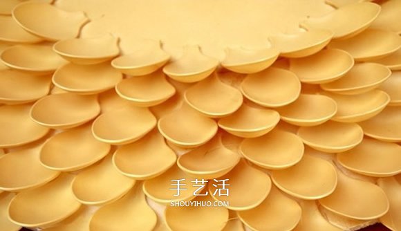 一次性勺子手工制作漂亮的野菊花掛鐘圖解 -  www.rpnrmr.com