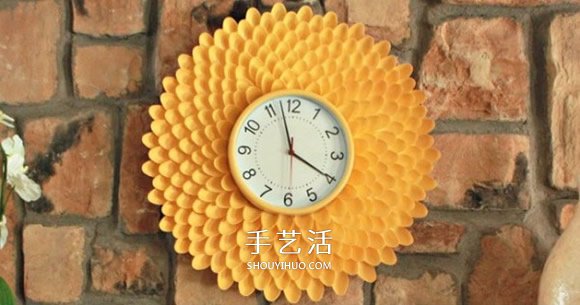 一次性勺子手工制作漂亮的野菊花掛鐘圖解 -  www.rpnrmr.com