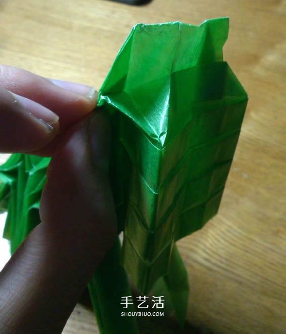 立體螳螂的折法圖解 折紙小螳螂的詳細(xì)步驟 -  www.rpnrmr.com