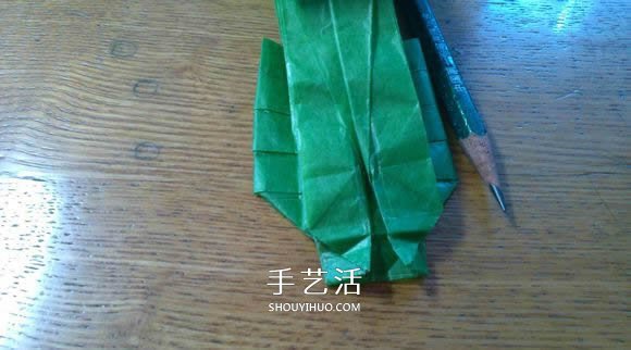 立體螳螂的折法圖解 折紙小螳螂的詳細(xì)步驟 -  www.rpnrmr.com
