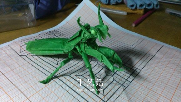 立體螳螂的折法圖解 折紙小螳螂的詳細(xì)步驟 -  www.rpnrmr.com