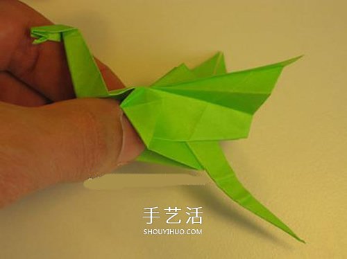 手工折紙翼龍的步驟圖 翼龍的折法圖解過程 -  www.rpnrmr.com