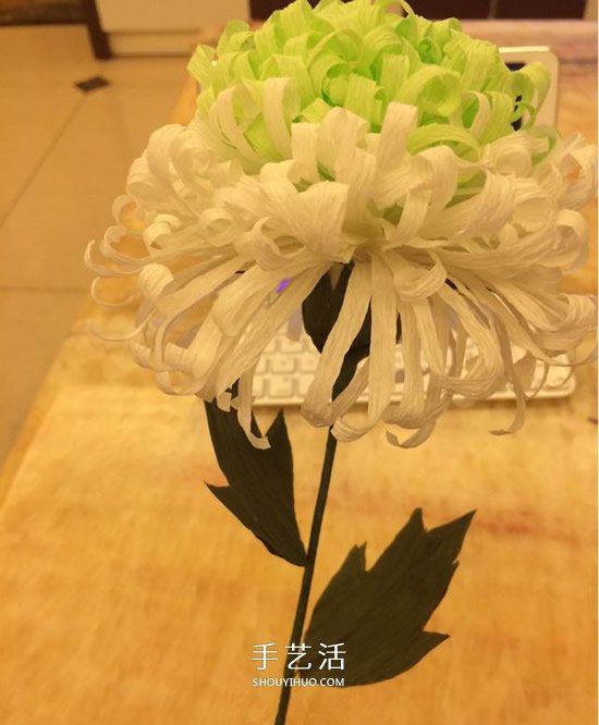 重陽節(jié)紙菊花的做法 皺紋紙手工制作菊花圖解 -  www.rpnrmr.com