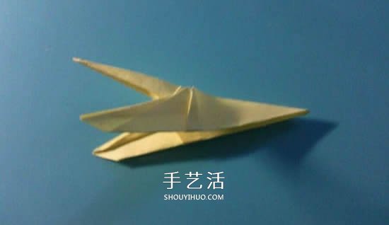 簡(jiǎn)單蜂鳥(niǎo)的折紙方法 手工折紙蜂鳥(niǎo)圖解教程 -  www.rpnrmr.com