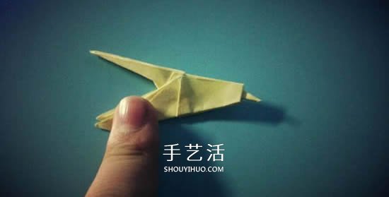 簡(jiǎn)單蜂鳥(niǎo)的折紙方法 手工折紙蜂鳥(niǎo)圖解教程 -  www.rpnrmr.com