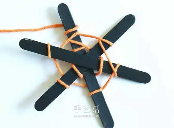蜘蛛網(wǎng)的制作方法圖解 萬圣節(jié)雪糕棍做蜘蛛網(wǎng) -  www.rpnrmr.com