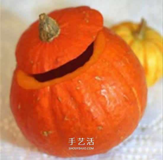 萬圣節(jié)南瓜燈的做法 用南瓜做南瓜燈的方法 -  www.rpnrmr.com