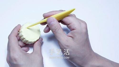 超輕粘土月餅的做法 中秋節(jié)粘土月餅手工制作 -  www.rpnrmr.com